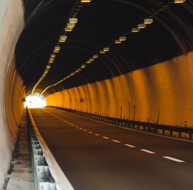 tonnel kavramı ışığında