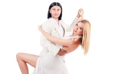 dans dans etmek beyaz izole çift