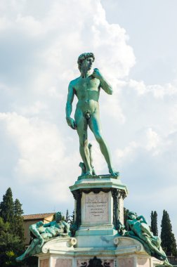 Floransa 'daki Michelangelo Meydanı' nda David heykeli