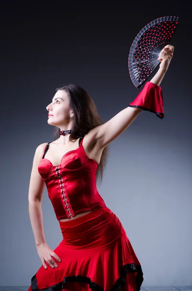 Danzatrice che balla danze spagnole — Foto Stock
