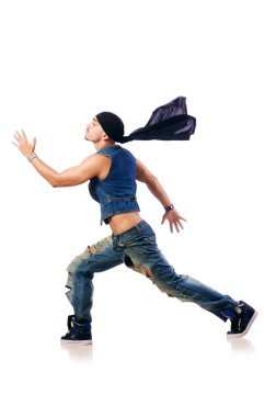 Dansçı beyaz üzerinde dans ediyor