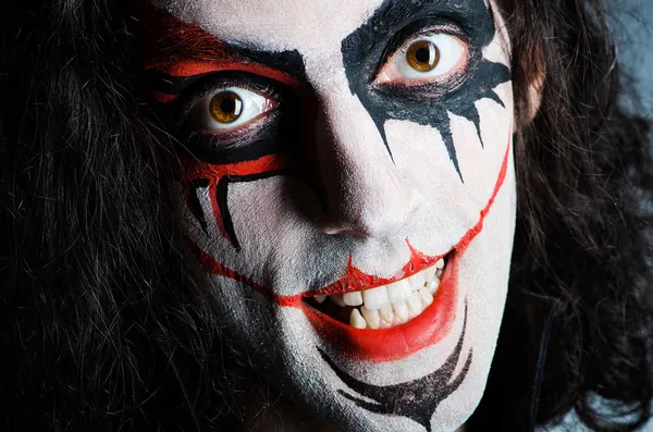 Närbild av onda clown ansikte — Stockfoto