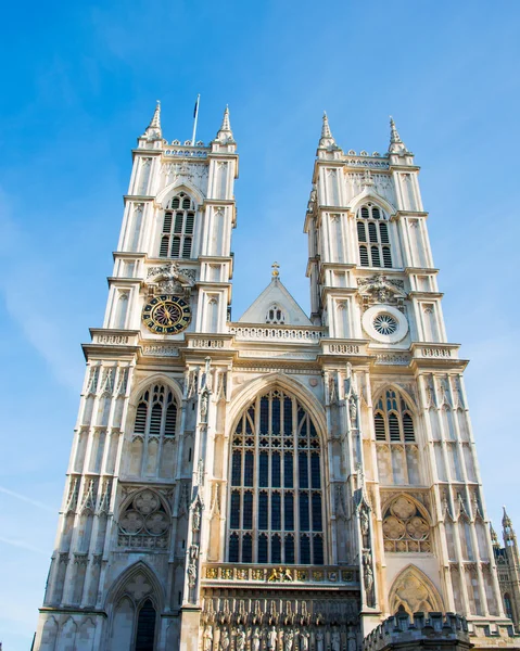 Abbaye de Westminster un jour d'été lumineux — Photo