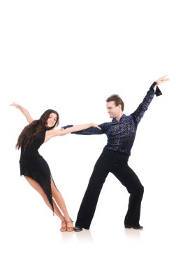 Bir çift dansçı beyazın üzerinde izole edilmiş