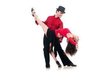 Bir çift dansçı beyazın üzerinde izole edilmiş
