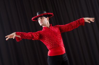 adam İspanyol dansları dans Studio