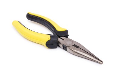 üzerinde beyaz izole sarı pense