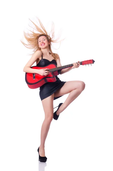 Vrouw speelt gitaar geïsoleerd op de witte — Stockfoto