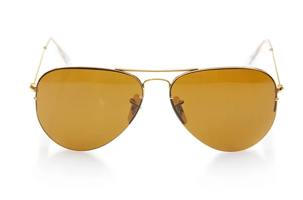 Elegante Sonnenbrille isoliert auf dem weißen — Stockfoto