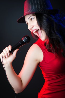 disko mikrofon ile en iyi kadın oyuncusu