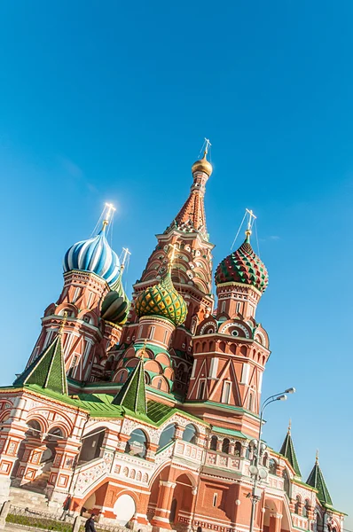 Berühmte St. Wassily gesegnete Kathedrale in Moskau — Stockfoto