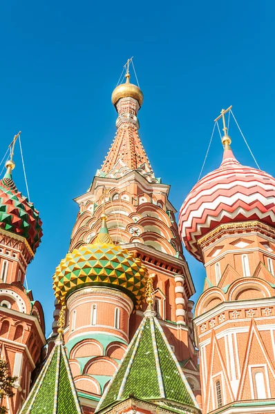 Berühmte St. Wassily gesegnete Kathedrale in Moskau — Stockfoto