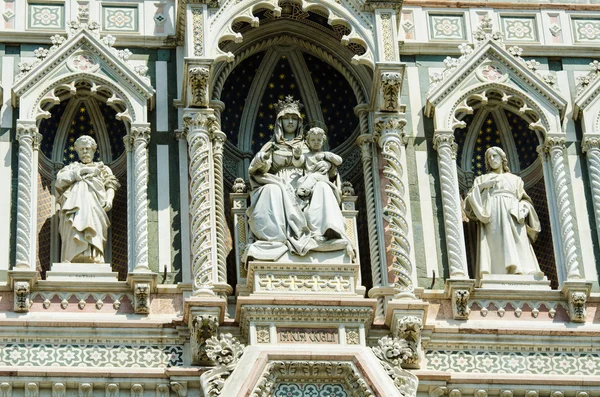 Elementos arquitectura de la catedral en Florencia — Foto de Stock