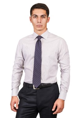 Beyaz gömlekli erkek model.