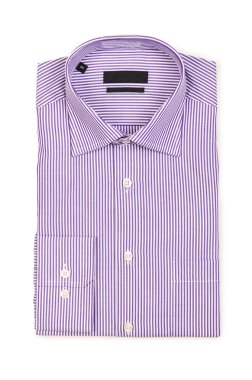 Beyaz gömlekli hoş bir erkek.