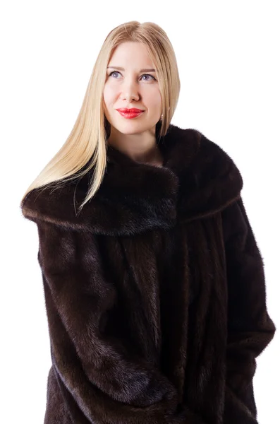 毛皮のコートを着た背の高いモデル — ストック写真