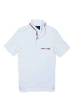 Beyaz arkaplanda yalıtılmış erkek tişörtü