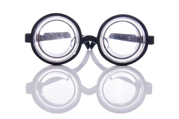 Óculos nerd engraçados isolados em branco — Fotografia de Stock