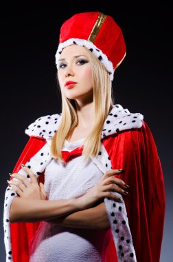 Komik bir konseptte kadın kraliçe