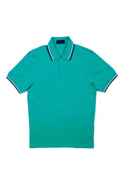 Beyaz arkaplanda yalıtılmış erkek tişörtü