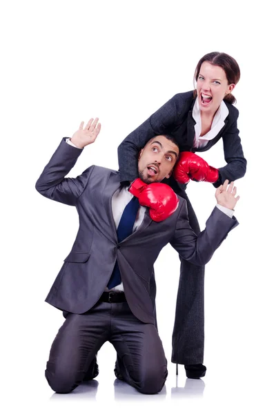 Büro Paar kämpft isoliert auf weiß — Stockfoto