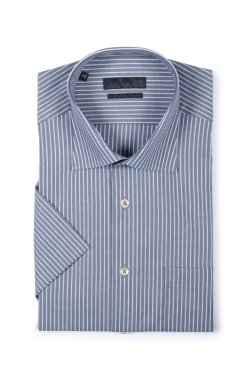 Beyaz gömlekli hoş bir erkek.