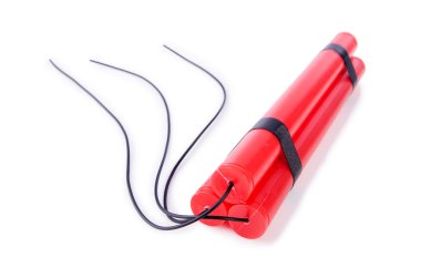 Beyaz arka plan üzerinde izole dinamit