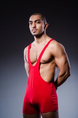 karanlık Studio genç güreşçi