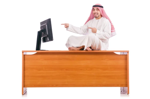 Arabe assis à son bureau — Photo