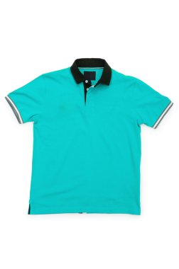 Beyaz arkaplanda yalıtılmış erkek tişörtü