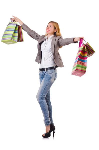 Jeune femme avec des sacs après le shopping — Photo