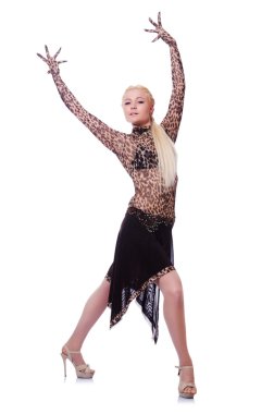 kadın dansçı geleneksel dansları