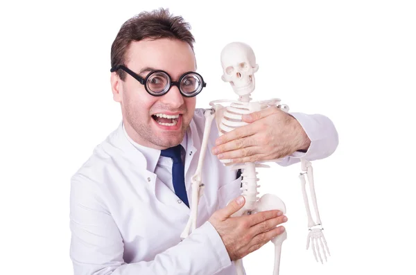 İskeleti beyaz olan komik doktor. — Stok fotoğraf