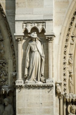 notre dame Katedrali unsurları