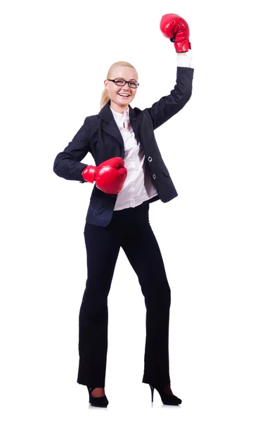 Vrouw zakenvrouw met bokshandschoenen op wit — Stockfoto