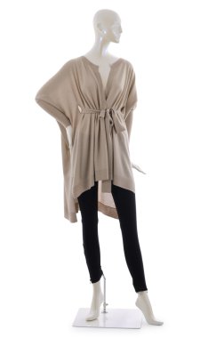 Beyaz giysili kadın konsepti