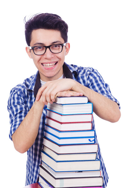 Студент с большим количеством книг на белом