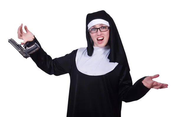 Nonne avec pistolet isolé sur blanc — Photo