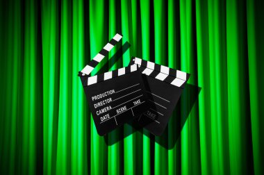Film clapper tahta perde karşı