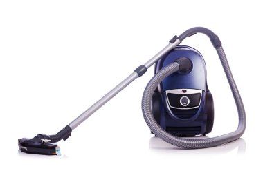 elektrik süpürgesi üzerinde beyaz izole