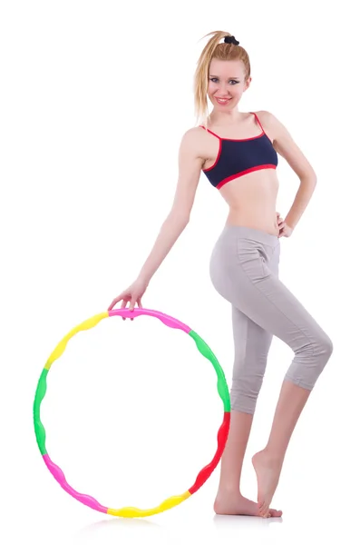 Femme faisant des exercices avec hula hoop — Photo