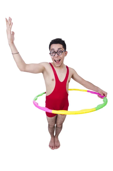 Lustiger Sportler mit Hula-Hoop-Reifen auf Weiß — Stockfoto