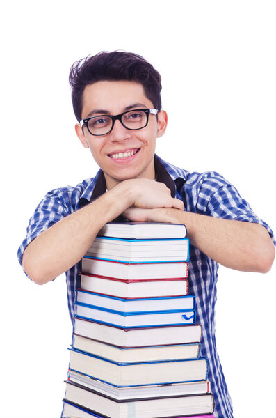 Студент с большим количеством книг на белом