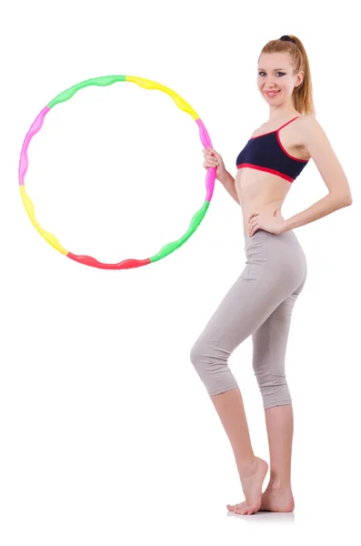 Femme faisant des exercices avec hula hoop — Photo