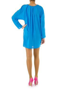 Beyaz giysili kadın konsepti