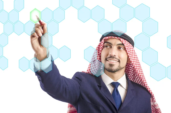 Арабські людина пресування віртуальних кнопок — стокове фото