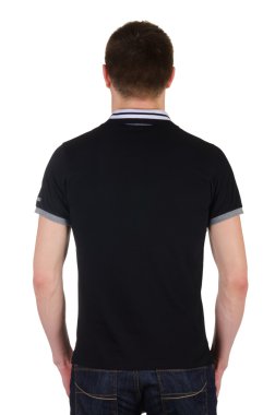 Beyaz arkaplanda yalıtılmış erkek tişörtü