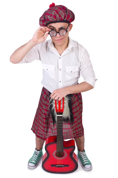 Scotsman lucu dengan gitar di atas putih — Stok Foto