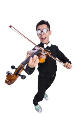 Beyaz kemanlı komik adam.