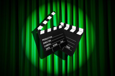 Film clapper tahta perde karşı
